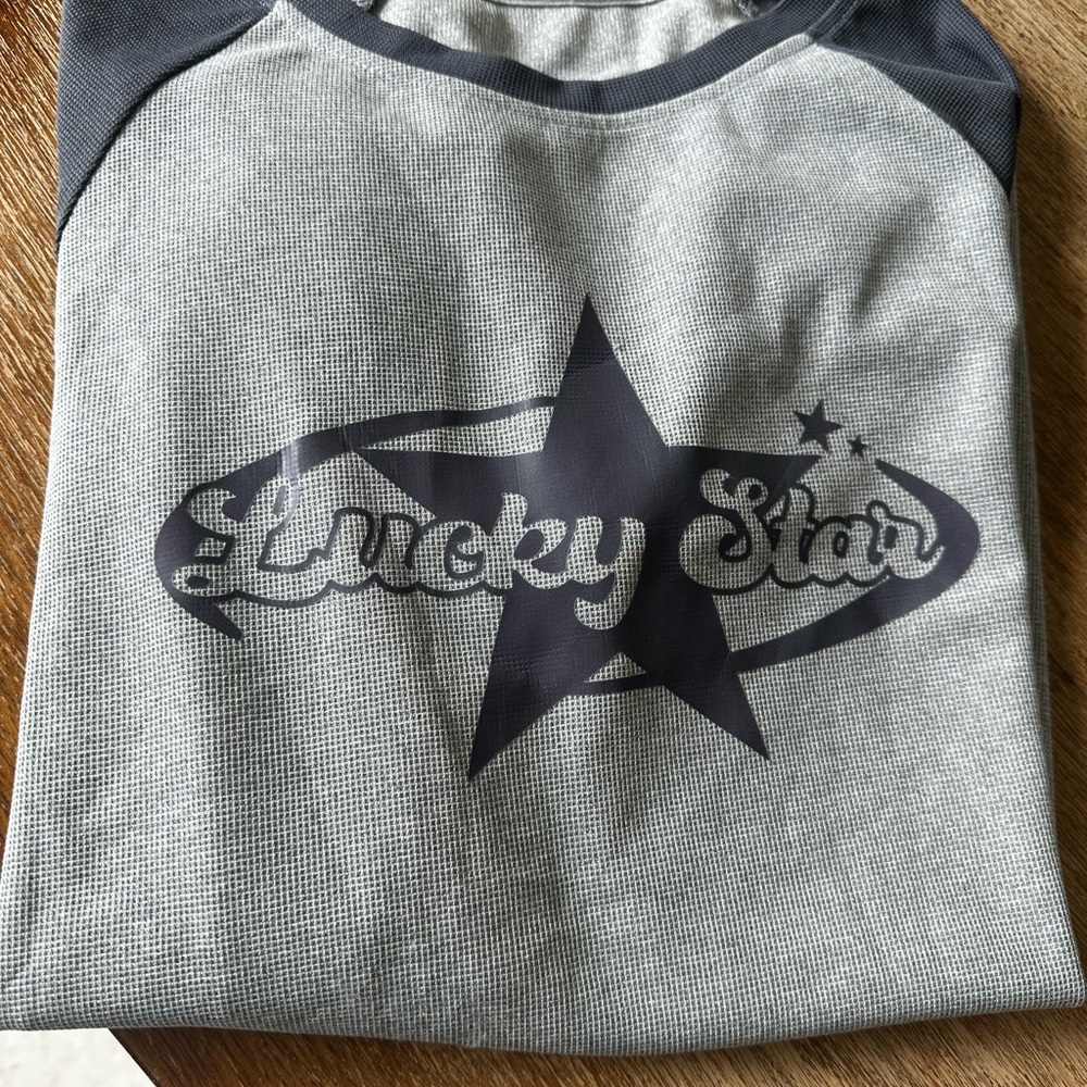 Women’s Gray Shirt